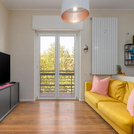Maiolica Apartment - Free Parking And Great Connection To Linate And Duomo Мілан Екстер'єр фото