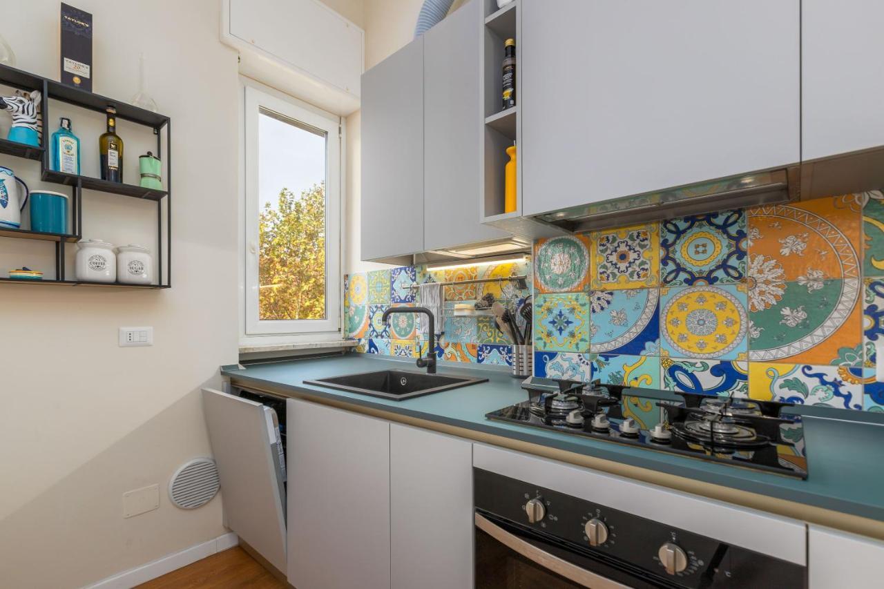 Maiolica Apartment - Free Parking And Great Connection To Linate And Duomo Мілан Екстер'єр фото